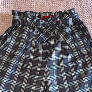 ✨Beautiful Plaid Pants✨